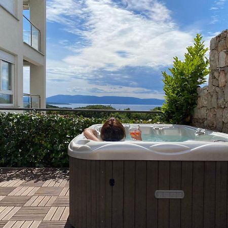 Luxury Spa Apartment Luna Njivice Eksteriør billede