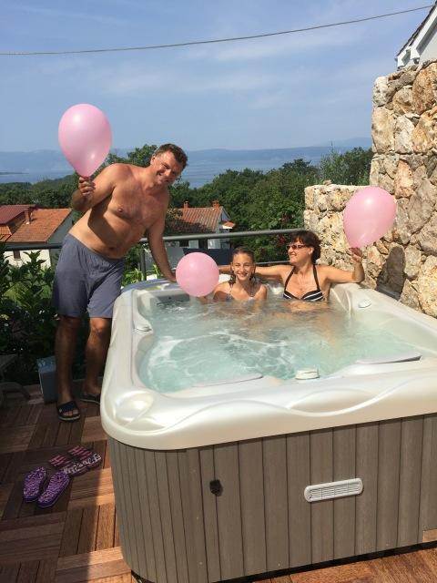 Luxury Spa Apartment Luna Njivice Eksteriør billede